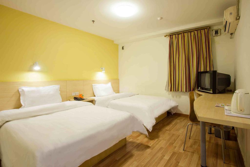7Days Inn Guangzhou Tianhe Tangxia Junjing Huayuan Oda fotoğraf